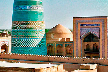 3stan-group-trip image-2