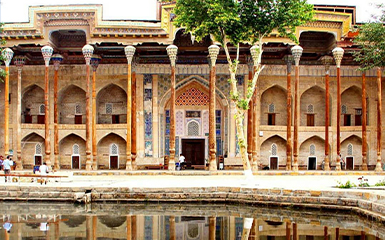 The Bolo-hauz mosque image