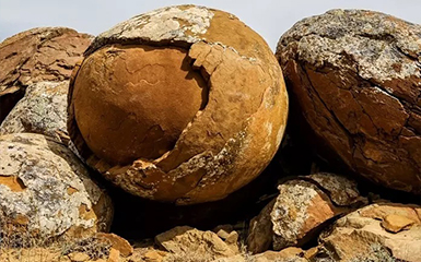 torysh-valley-of-balls-image